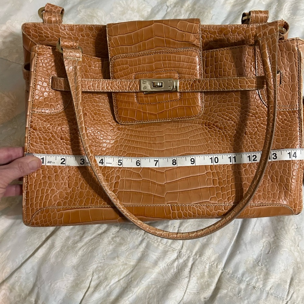 Brahmin Tote- Outlet - Picture 3 of 13